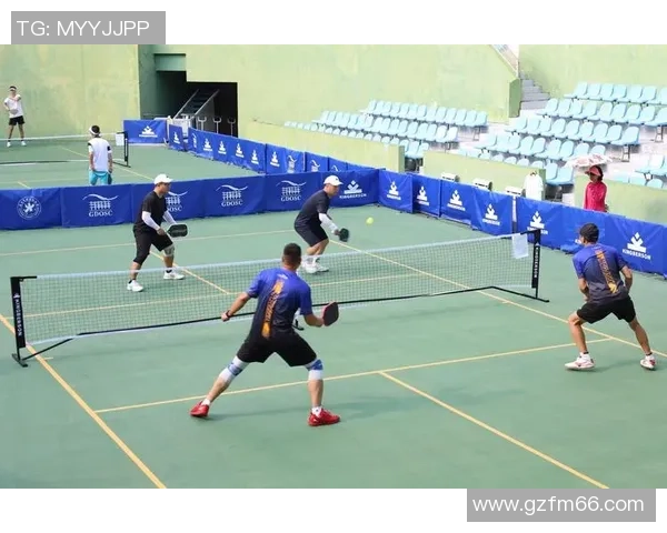 杭州网球队的盯防策略揭秘：深度解析网球战术与团队协作